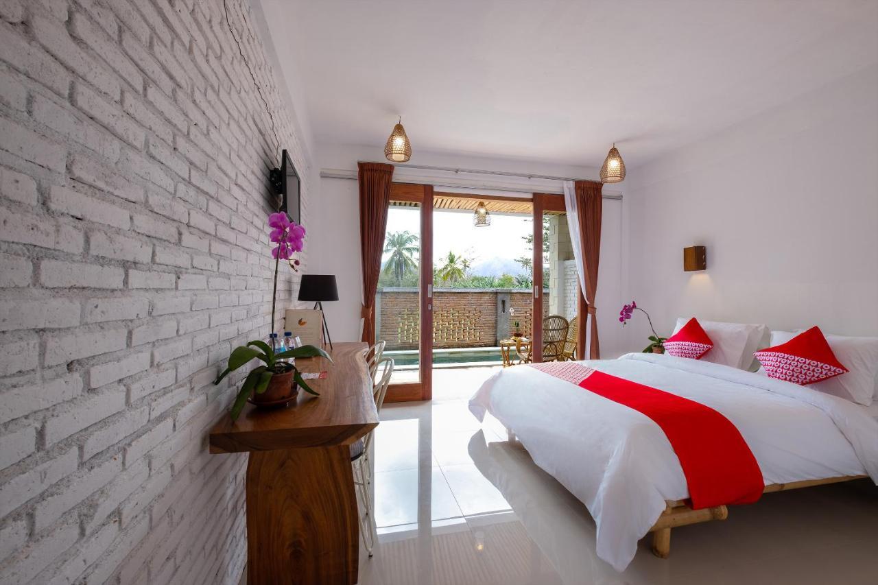Oyo 1493 Surya Villa سيلونغ بيلاناك المظهر الخارجي الصورة