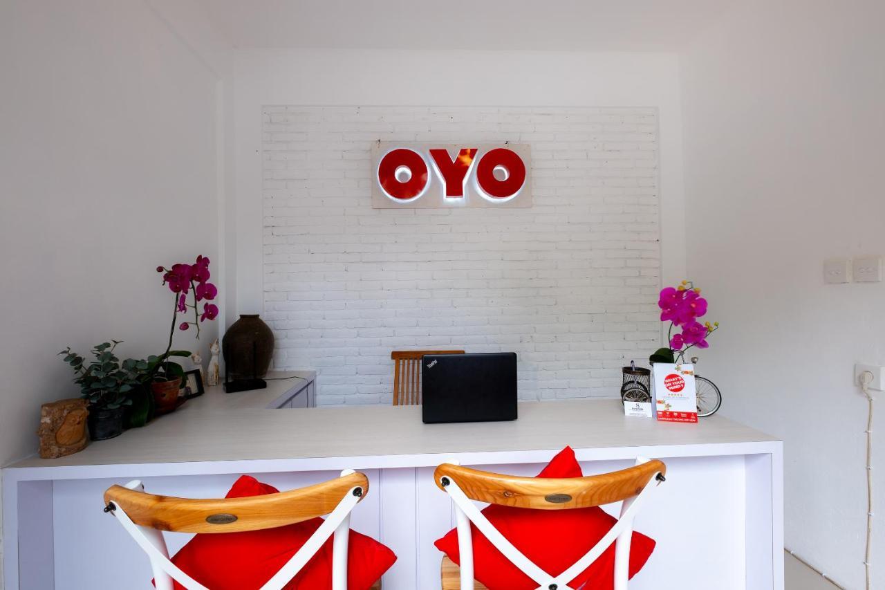 Oyo 1493 Surya Villa سيلونغ بيلاناك المظهر الخارجي الصورة