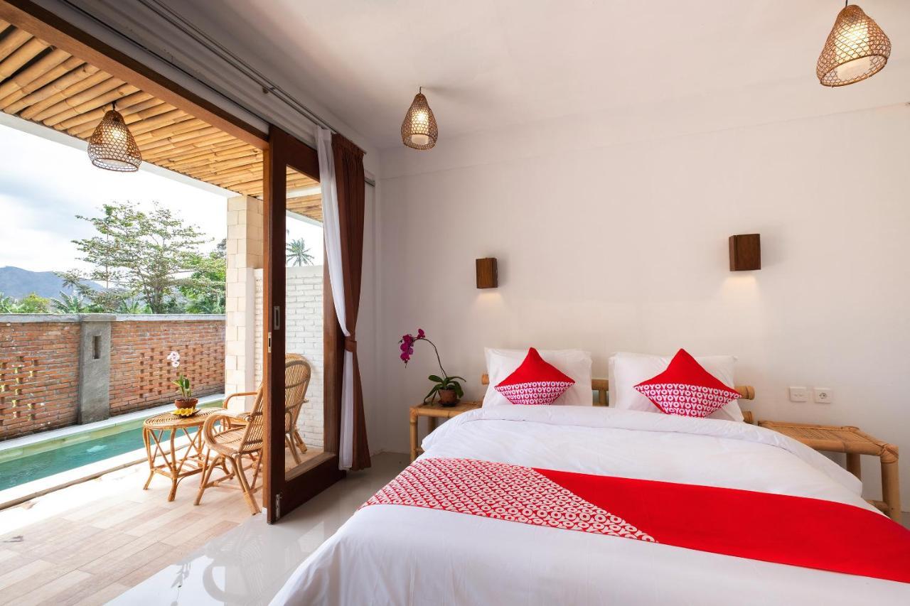 Oyo 1493 Surya Villa سيلونغ بيلاناك المظهر الخارجي الصورة